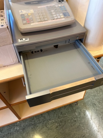 1144359-5 Casio TE-100-1 Cash register