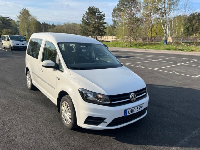 985400-8 Volkswagen Caddy Life -2019