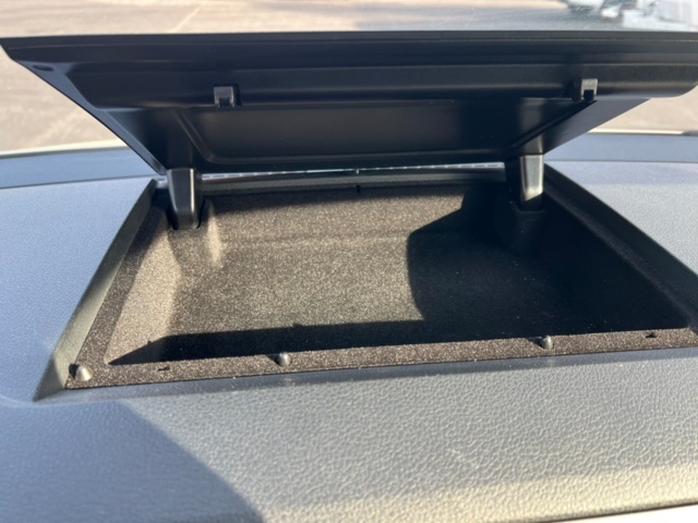 985400-18 Volkswagen Caddy Life -2019