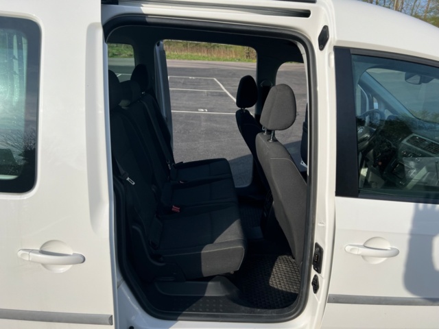 985400-22 Volkswagen Caddy Life -2019