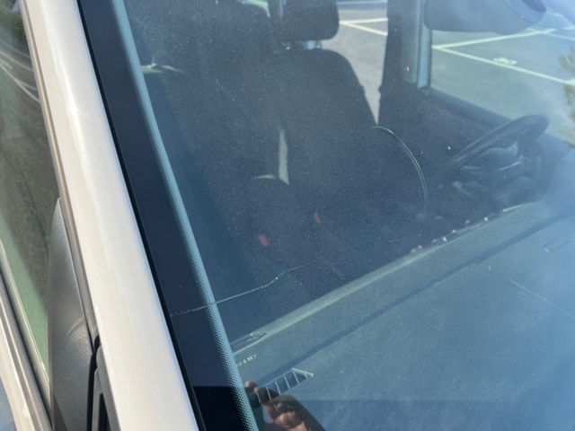 985400-32 Volkswagen Caddy Life -2019