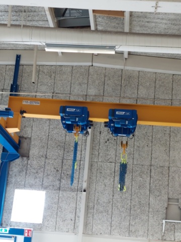 1201703-11 Dubbla ABUS traverser med telfrar om 1,6 ton med traversbanor