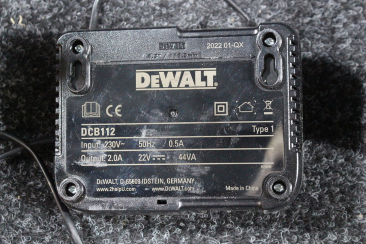 1178496-7 Cross laser, Laser detector with stand & accessories - DeWalt DCE089G