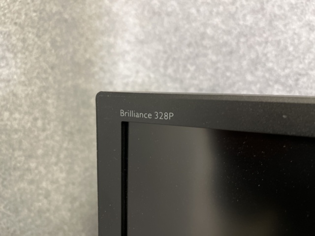 1132057-2 Monitor 32" Philips Brilliance 328P