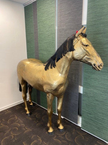 1149883-1 Gold Lacquered Horse