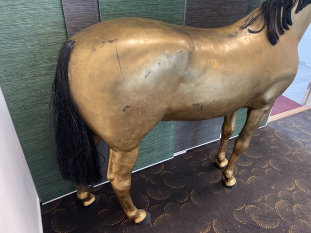 1149883-5 Gold Lacquered Horse