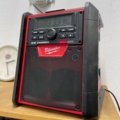 1153125-1 Milwaukee radio M18