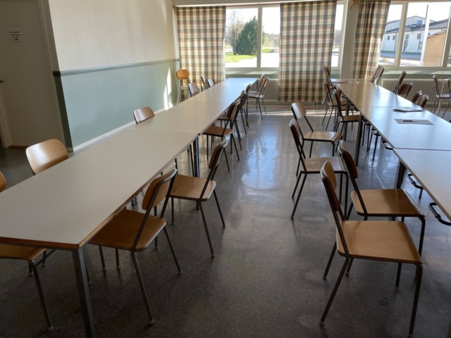 1153194-3 Lunchroom furniture