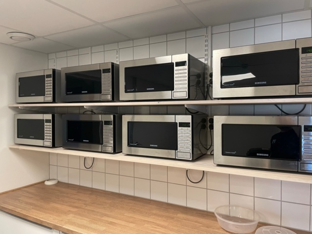 1153194-4 Lunchroom furniture