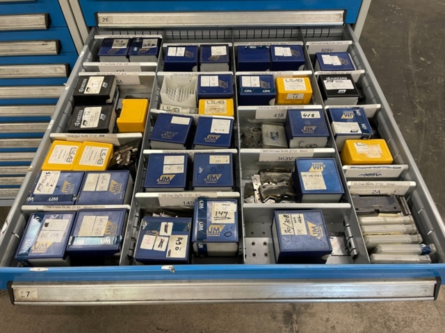 1153103-4 Bott ball bearing drawer cabinet