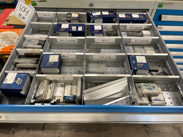 1153104-2 Bott ball bearing drawer cabinet