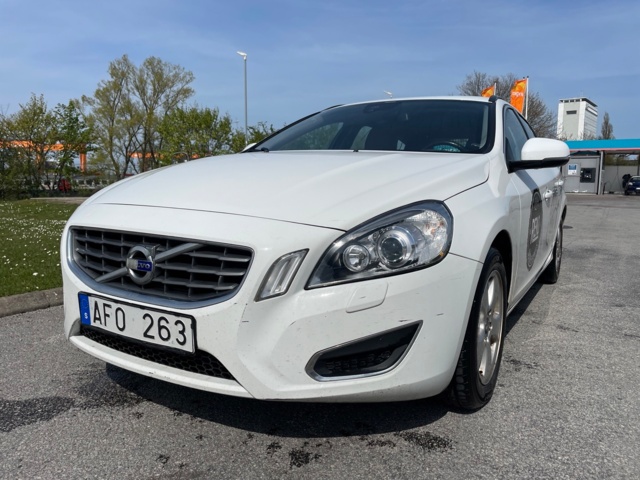 944909-1 Volvo V60 D3 Manual, 136hp, 2013