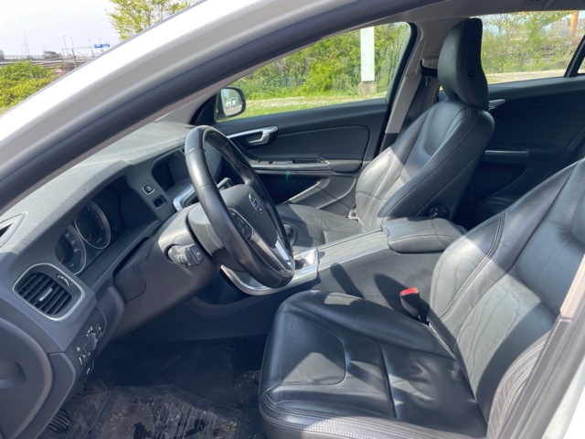 944909-9 Volvo V60 D3 Manual, 136hp, 2013