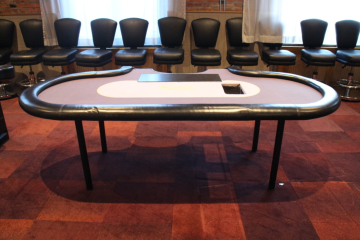 1177617-1 Poker table with removable legs 6 pcs