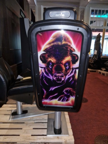 1150320-5 Slot machines 2 pcs - Aristocrat Gen 8 NOTE! No game!