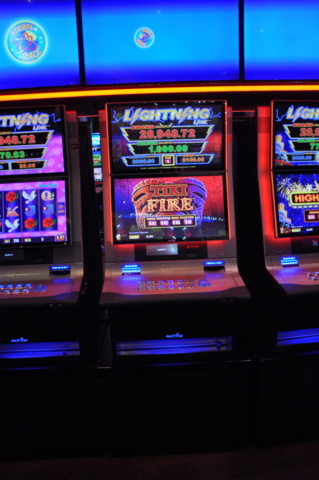 1150291-2 Slot machines 8pcs - Aristocrat Helix Upright Gen 8 NOTE! No game installed