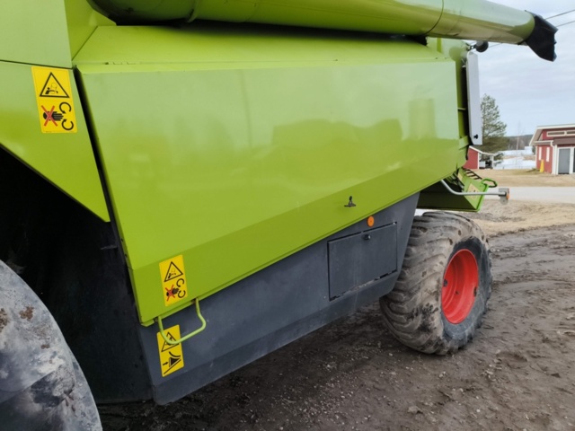 1129215-26 Tröska Claas Medion 310 - 2001