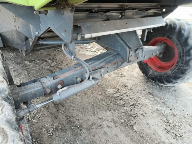 1129215-35 Tröska Claas Medion 310 - 2001