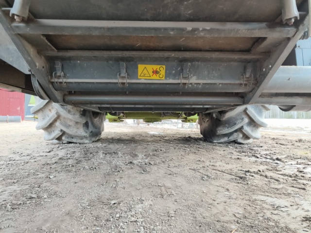 1129215-39 Tröska Claas Medion 310 - 2001