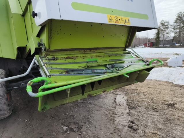1129215-43 Tröska Claas Medion 310 - 2001