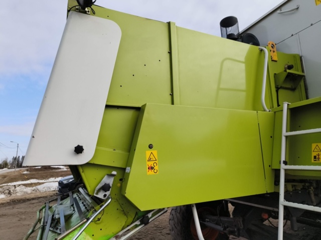 1129215-46 Tröska Claas Medion 310 - 2001