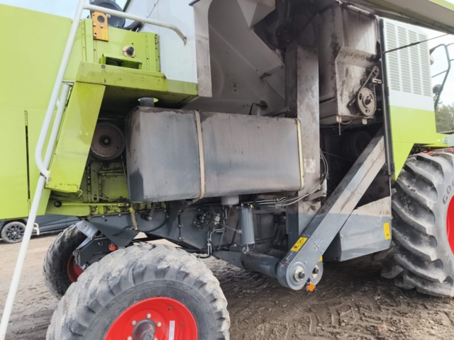 1129215-55 Tröska Claas Medion 310 - 2001