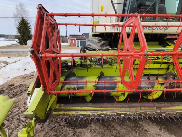 1129215-69 Tröska Claas Medion 310 - 2001