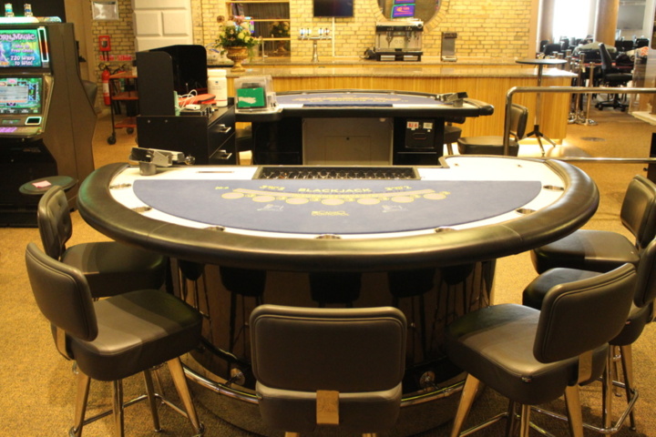 1177624-1 Black Jack table 2 pcs TCS John Huxley