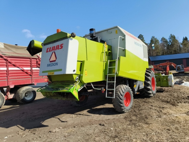 1129215-104 Tröska Claas Medion 310 - 2001