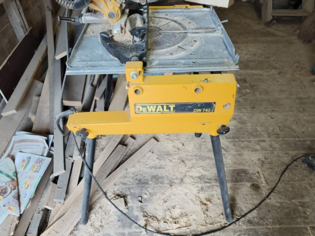 1129230-4 Combi saw DeWalt DW 742