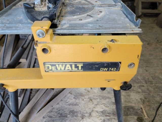 1129230-6 Combi saw DeWalt DW 742