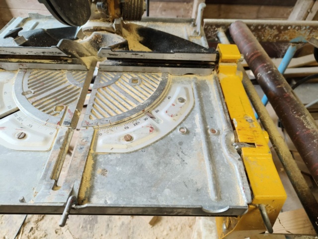 1129230-9 Combi saw DeWalt DW 742