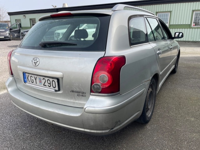 1143377-5 Toyota Avensis Combi 2.0 D-4D Manual, 126hp, 2008
