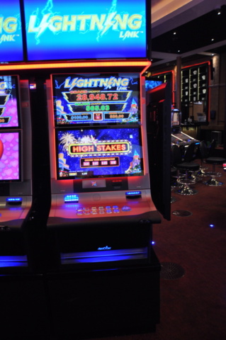 1150291-8 Slot machines 8pcs - Aristocrat Helix Upright Gen 8 NOTE! No game installed