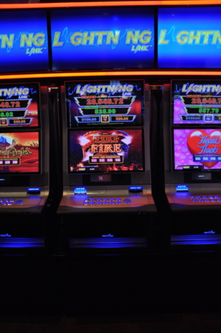 1150291-16 Slot machines 8pcs - Aristocrat Helix Upright Gen 8 NOTE! No game installed