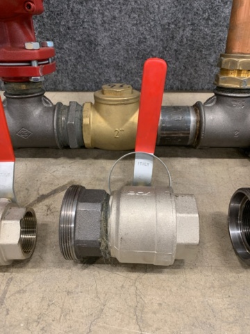 1203146-6 Hot water pump Grundfos 36-50 F 200 & Constant-maintenance regulator Thermomatic K