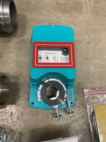 1203146-8 Hot water pump Grundfos 36-50 F 200 & Constant-maintenance regulator Thermomatic K