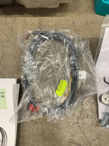 1203146-11 Hot water pump Grundfos 36-50 F 200 & Constant-maintenance regulator Thermomatic K