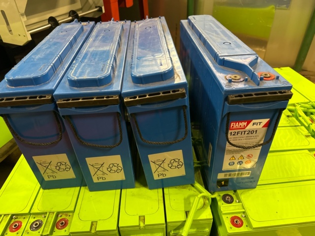 1203240-4 4 batteries FIAMM 12FIT201