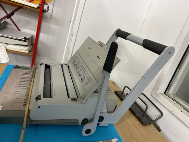 1192567-5 Binding machine - Ibico ibiMaster 400
