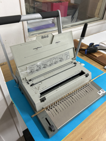1192567-6 Binding machine - Ibico ibiMaster 400