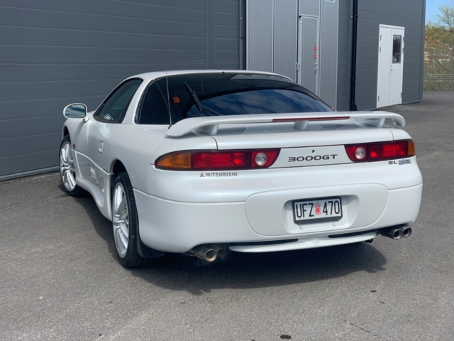 1203323-8 Mitsubishi 3000GT - 1996