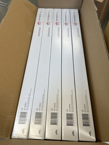 1150485-7 Various elfa things, baskets, front pieces, basket frames