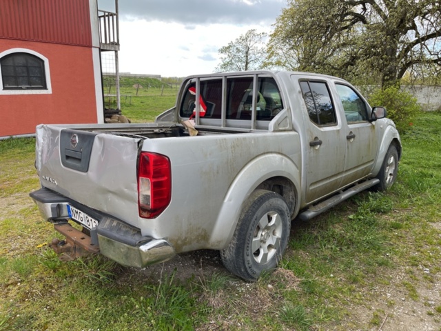 1191395-7 Nissan Navara Double Cab 2.5 dCi 4x4 - 2007 (Repair item)