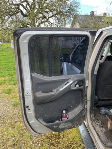 1191395-15 Nissan Navara Double Cab 2.5 dCi 4x4 - 2007 (Repair item)