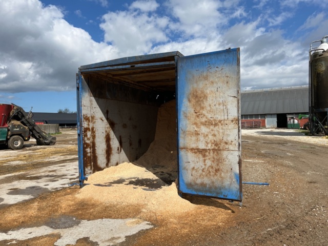 1191408-7 Container 40 cubic meters with opening roof