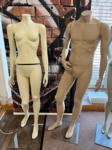 1203425-1 Skyltdockor Herr & Dam helkropp