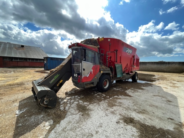 1191407-1 Full feed wagon mixer - RMH Turbomix 30 Gold