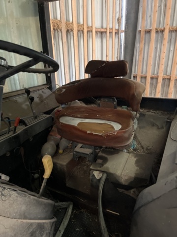 1191410-9 Tractor John Deere 4230 (Repair item)