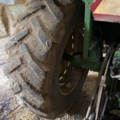 1191410-12 Tractor John Deere 4230 (Repair item)